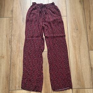 American Eagle Outfitters Red & Pink Floral Wide Leg Pants – Casual, Comfortable